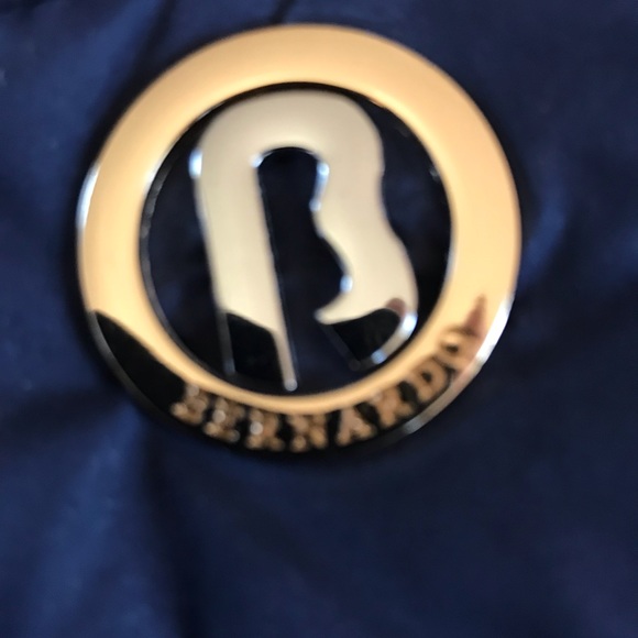 Bernardo Winter Coat. - Picture 7 of 13